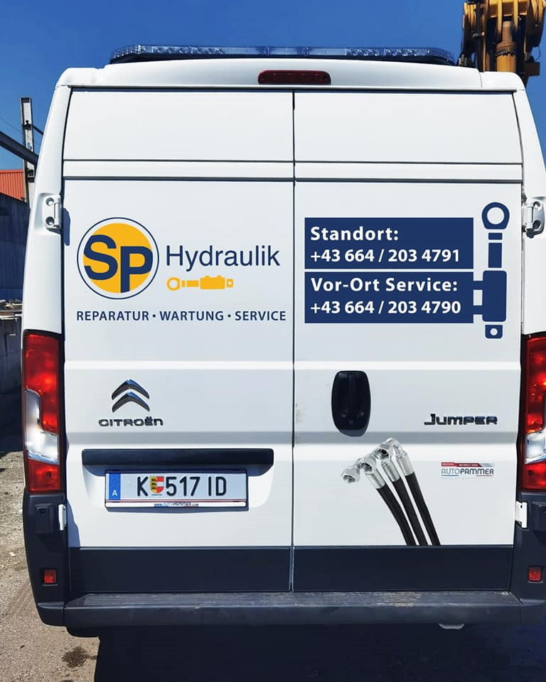 Firmenfahrzeug von SP Hydraulik